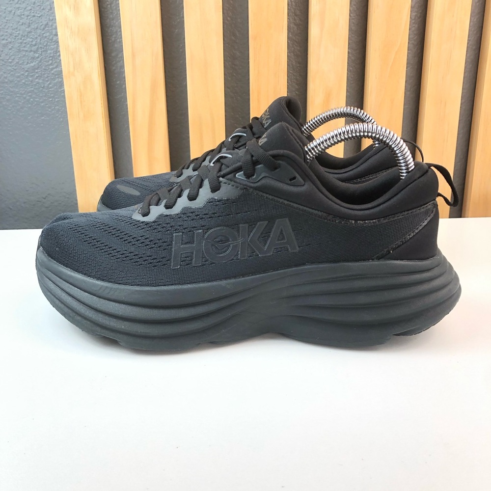 Hoka bondi 8 size 7.5B